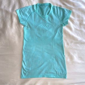 Lululemon t-shirt